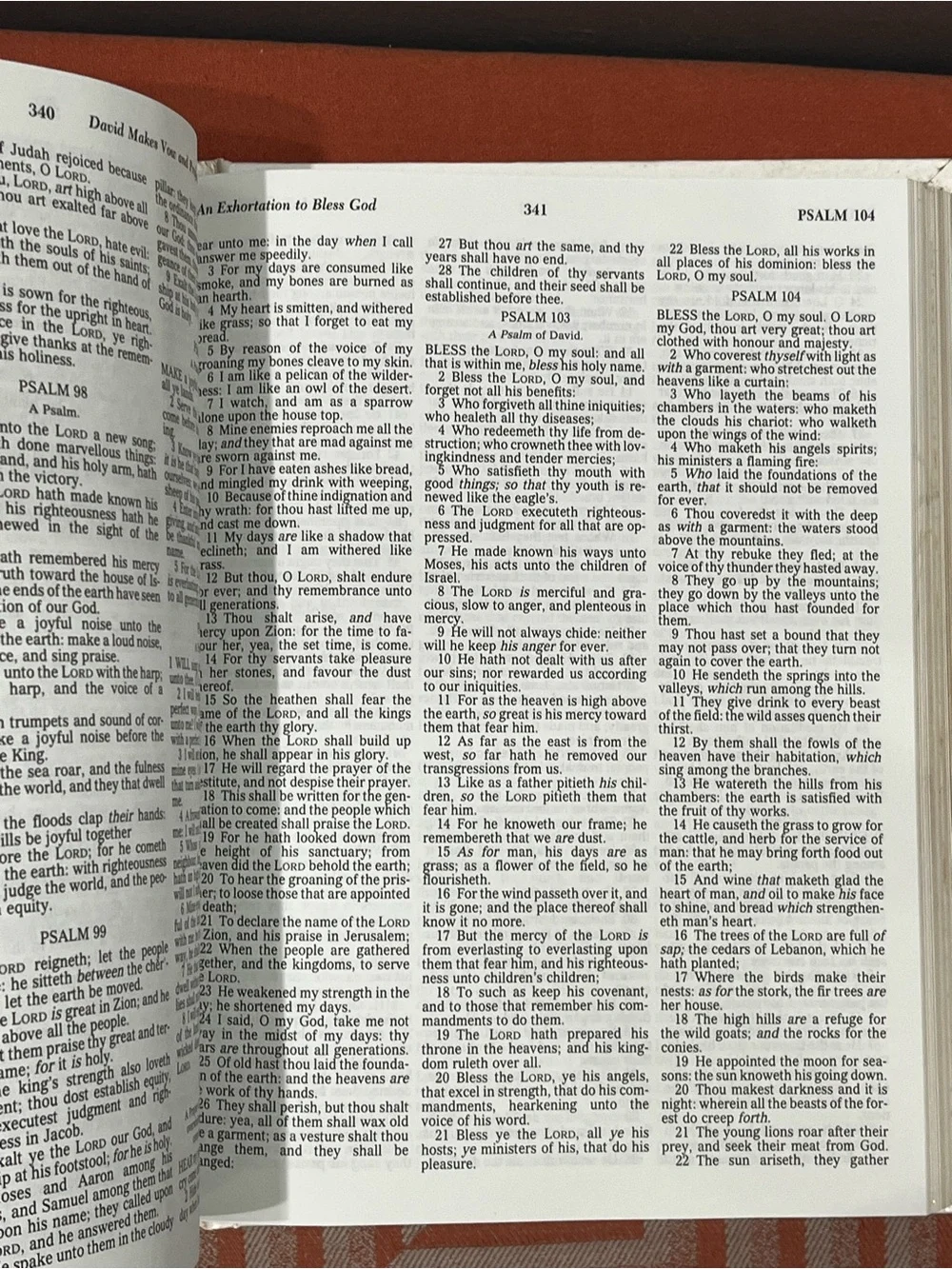 “Come Unto Me” Edition Holy Bible (KJV) - Picture 12 of 15